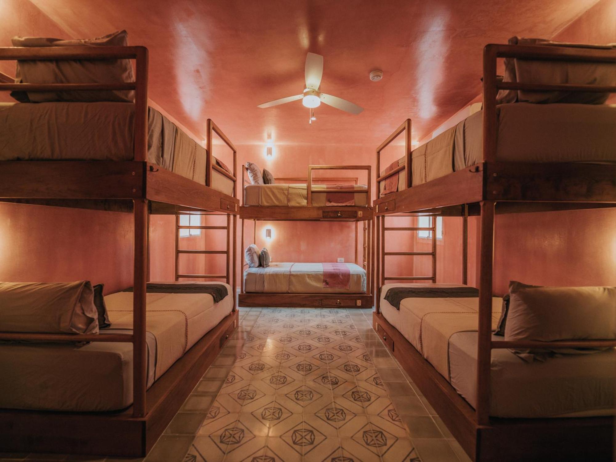 Casa Amate 61 Boutique Hostel ميريدا المظهر الخارجي الصورة