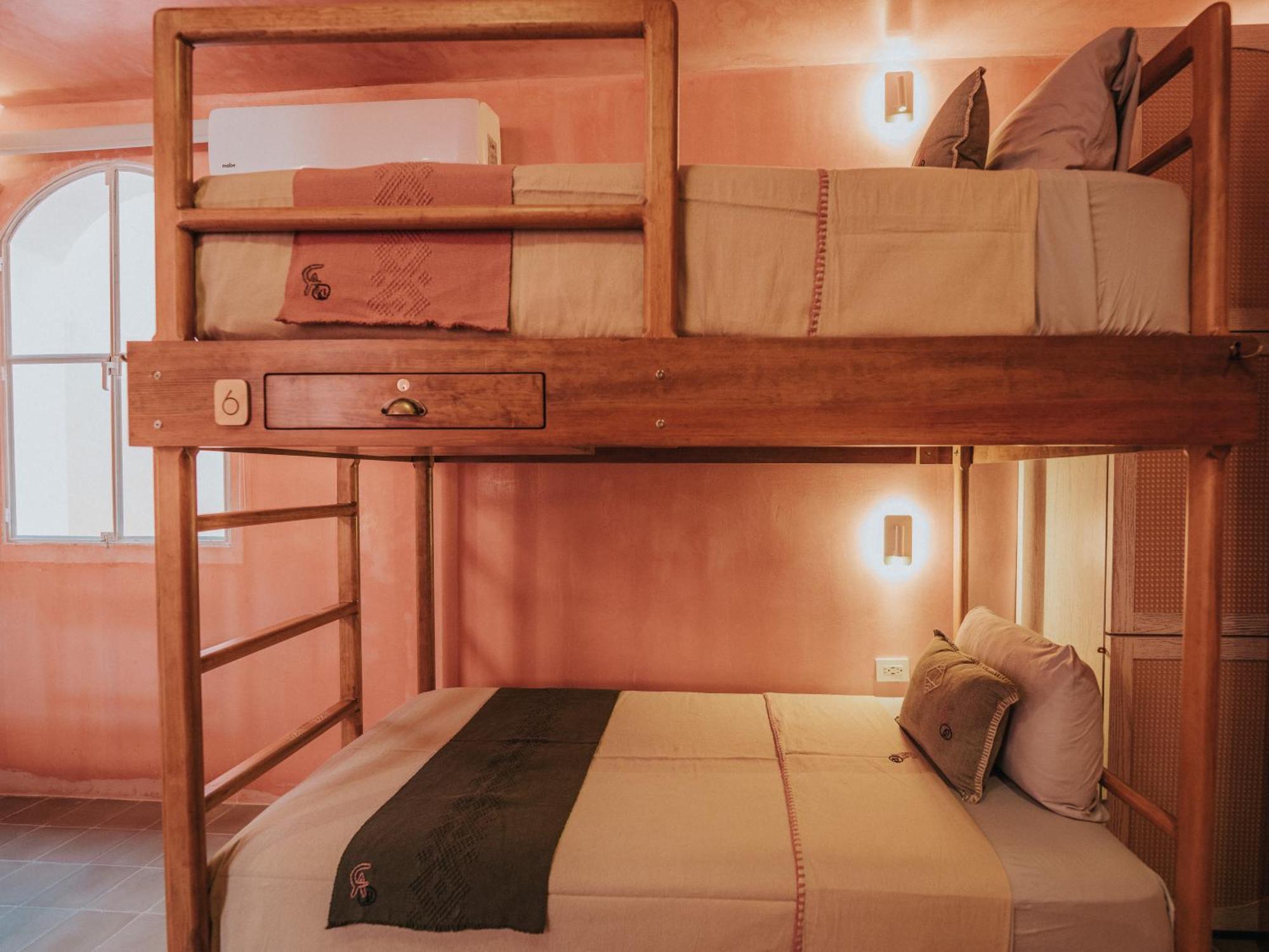 Casa Amate 61 Boutique Hostel ميريدا المظهر الخارجي الصورة