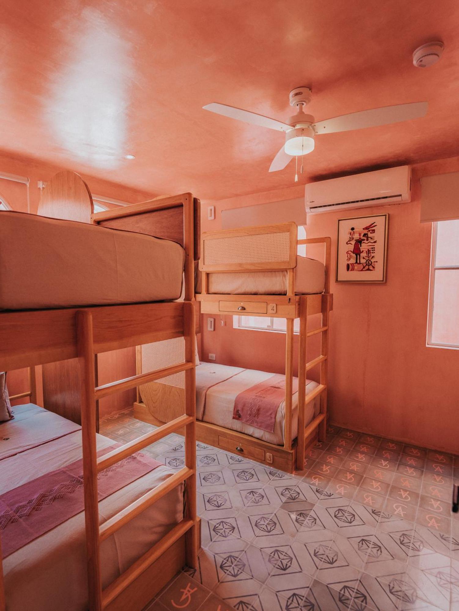 Casa Amate 61 Boutique Hostel ميريدا المظهر الخارجي الصورة