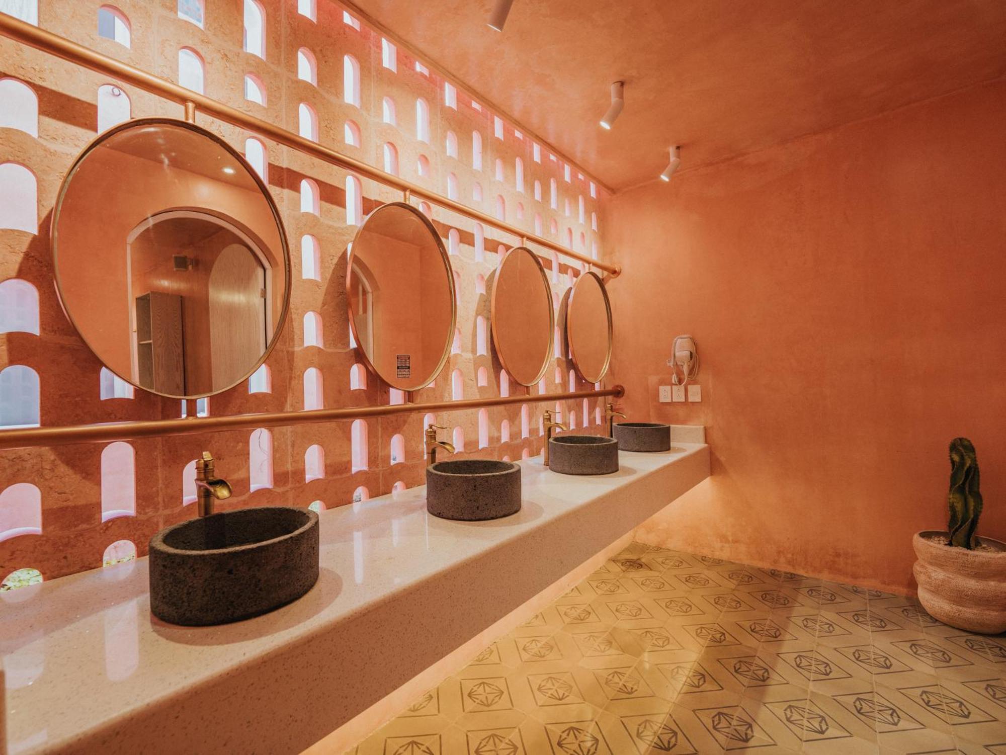 Casa Amate 61 Boutique Hostel ميريدا المظهر الخارجي الصورة